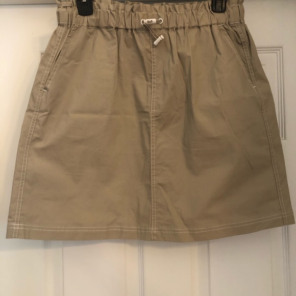 elastic waist khaki skirt - Picture 2 of 4